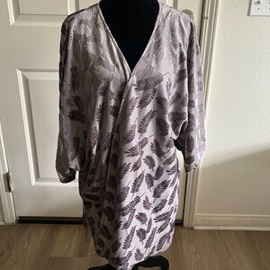 2/30 Honey Belle Grey Velvet Burnout Leaf Open Front Cardigan/Kimono Large